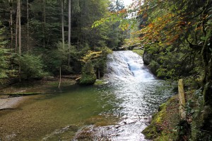 141003037_B_Kleiner Wasserfall