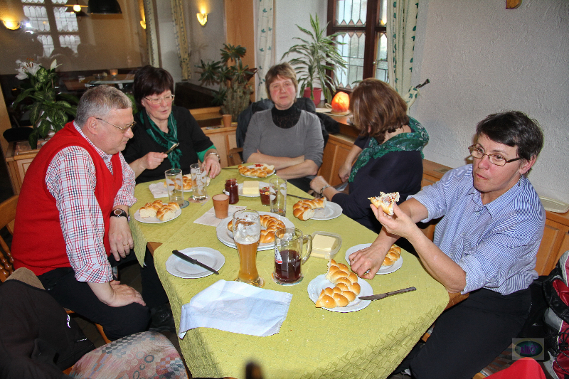 130217044_b_funkenwuerfeln