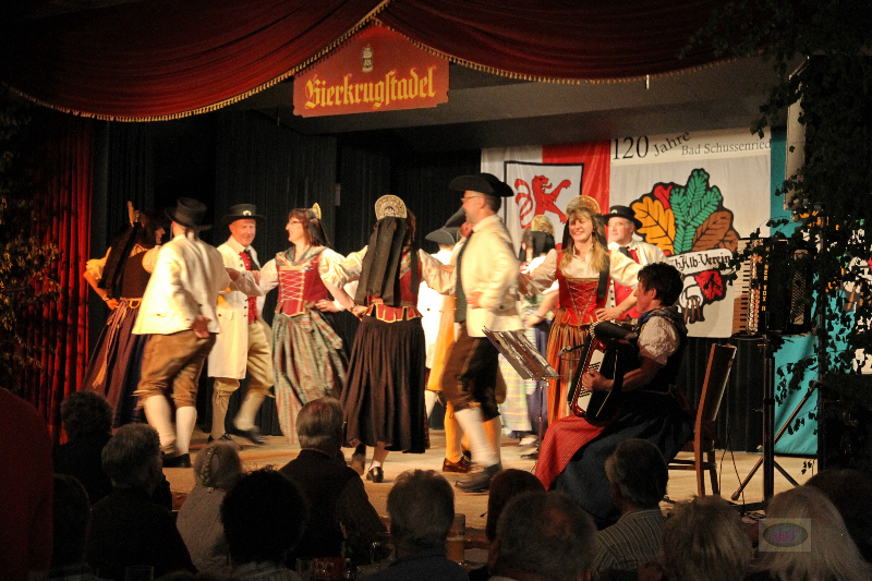 130526052_b_tanzgruppe-winterstetten-dorf
