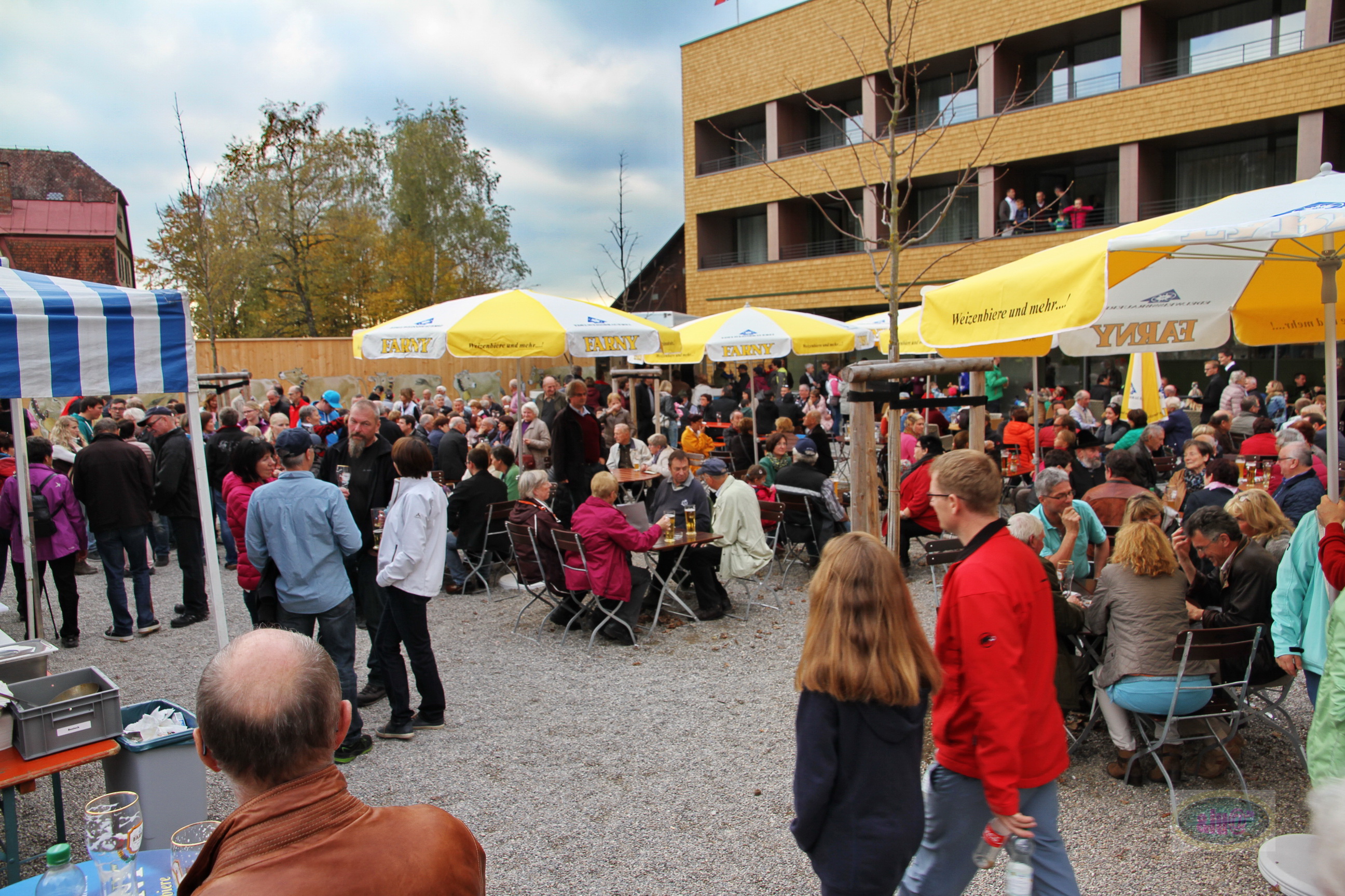 151025161_B_Tag der offenen Tuer Farny Duerren