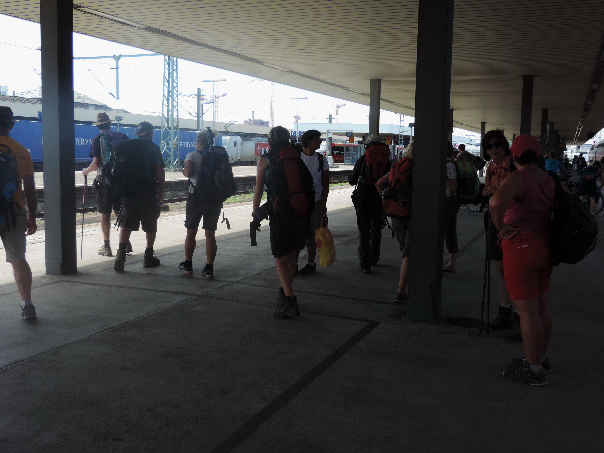 170528143_B_Basel Bahnhof