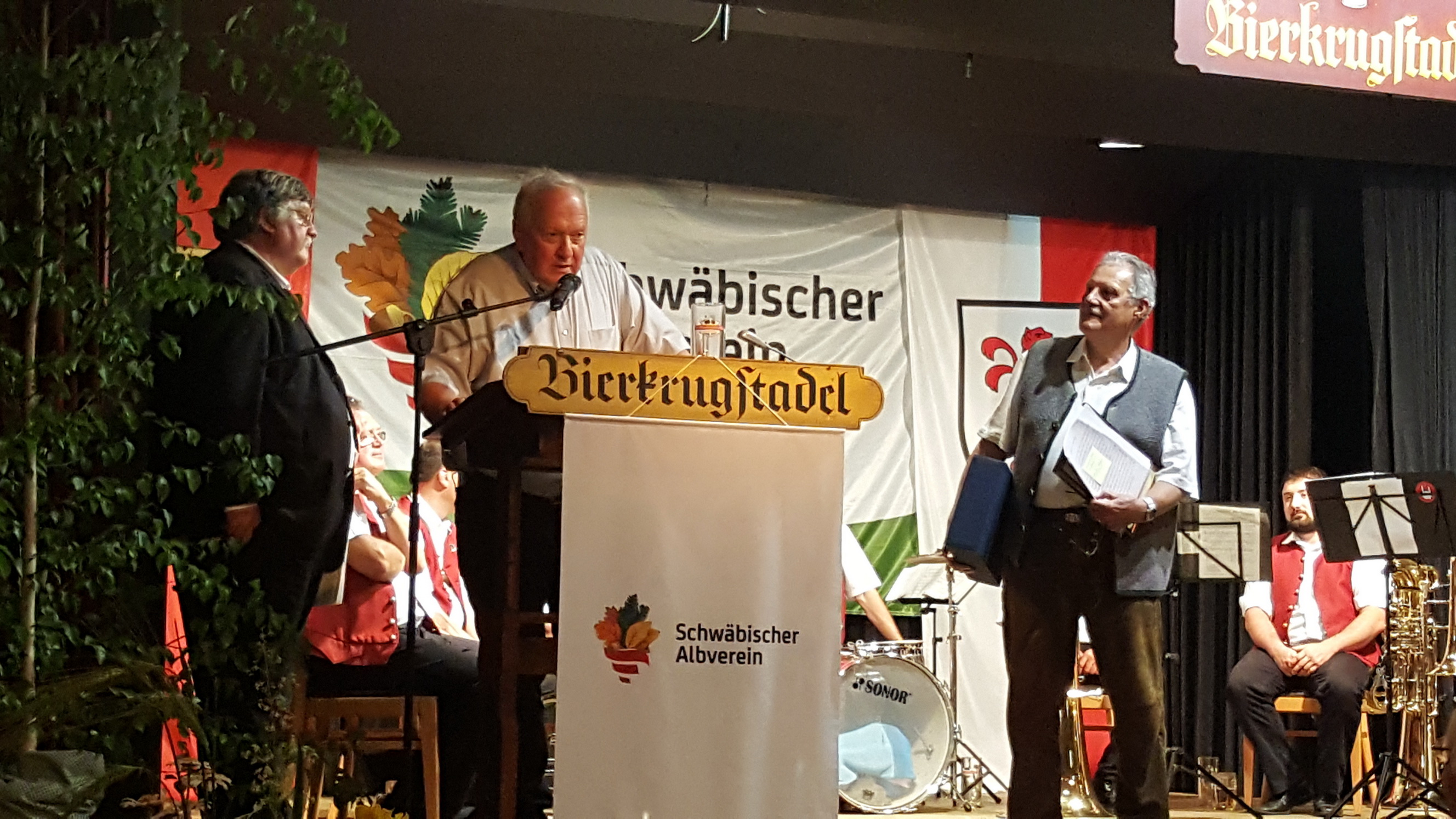 180527086_B_Gauvorstand aD Ehrung