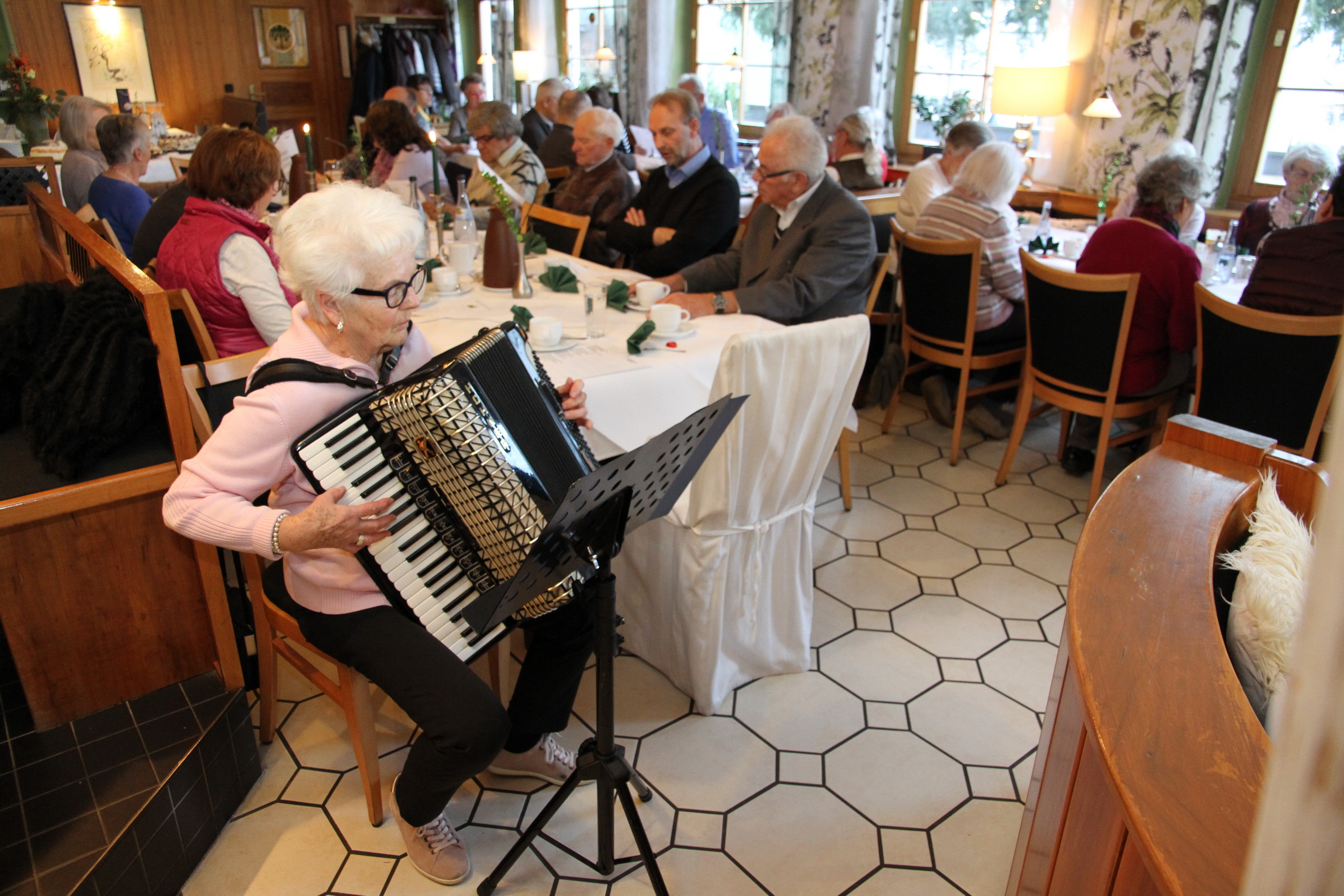 181201013_B_Adventslieder