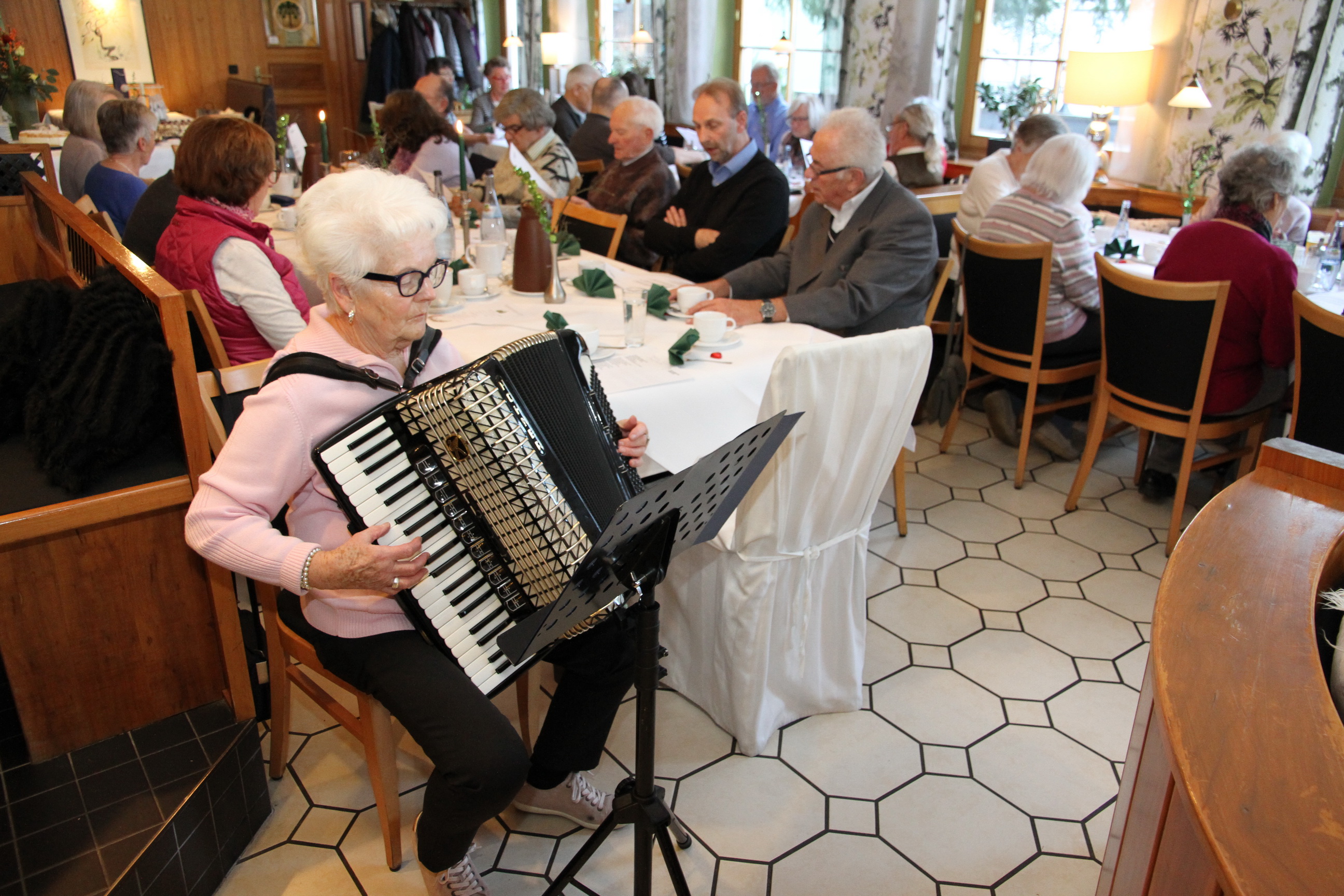 181201014_B_Adventslieder