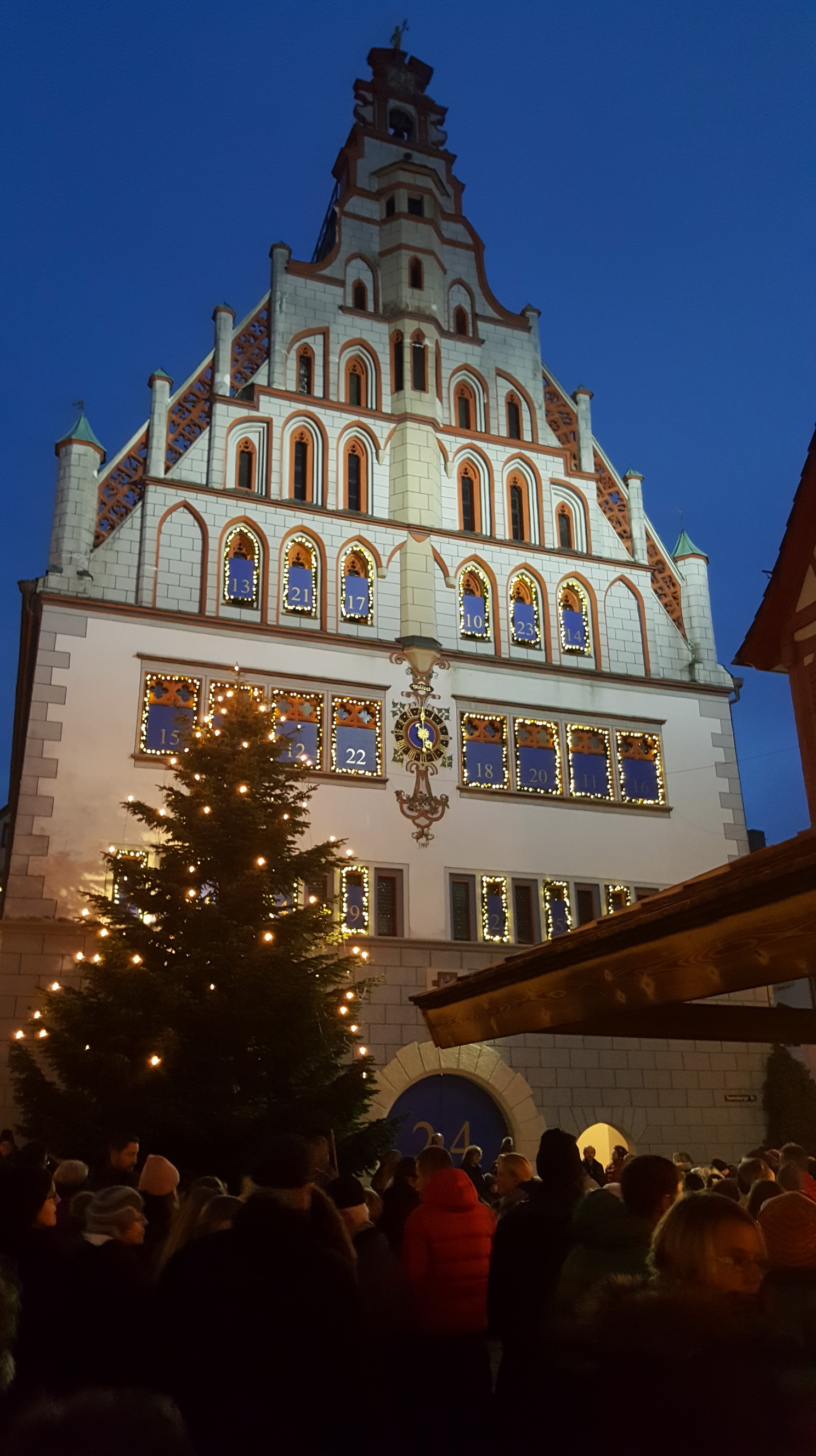 181201067_B_Bad Waldsee Rathaus Adventskalender
