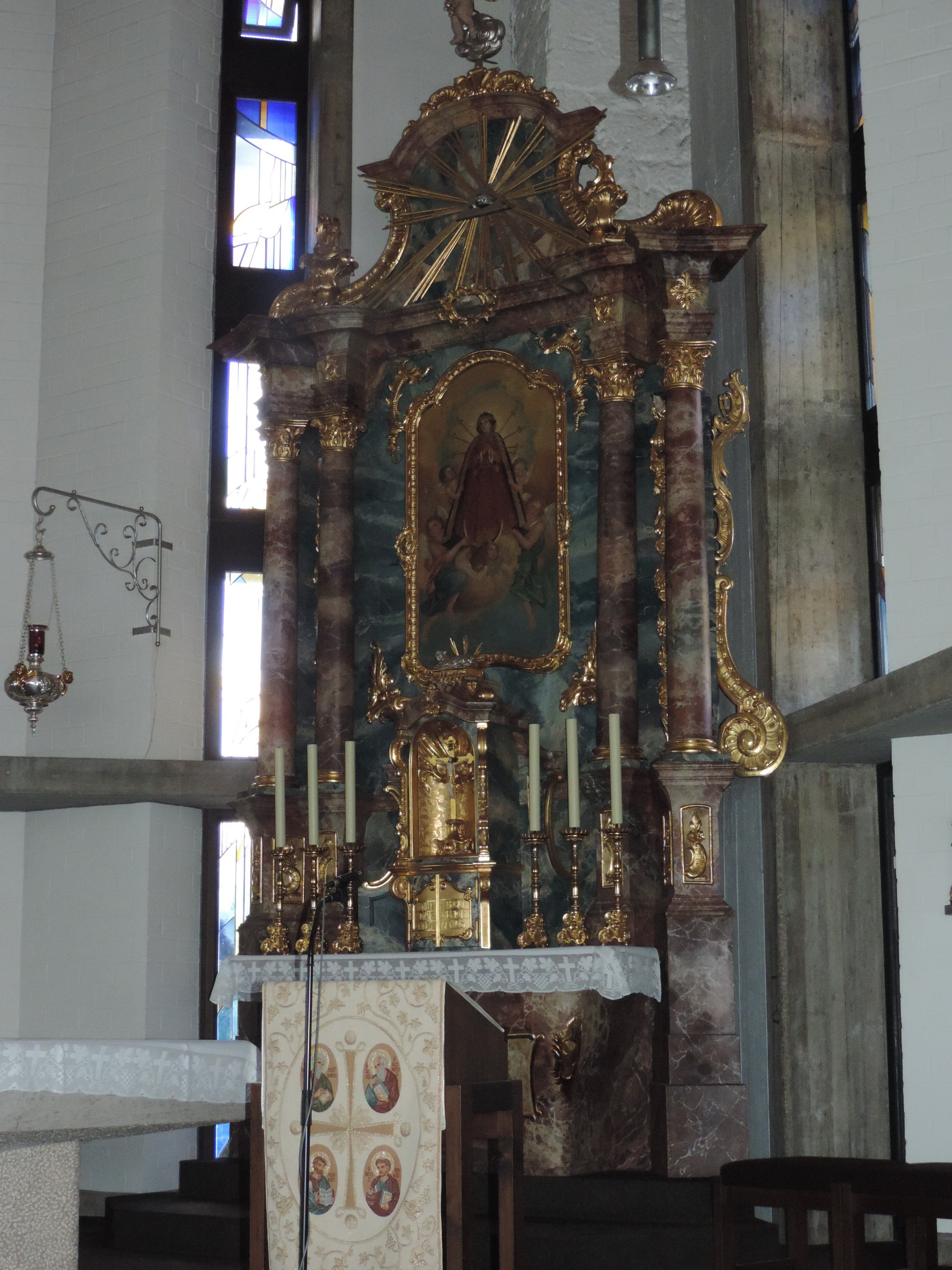 190621091_B_Altar