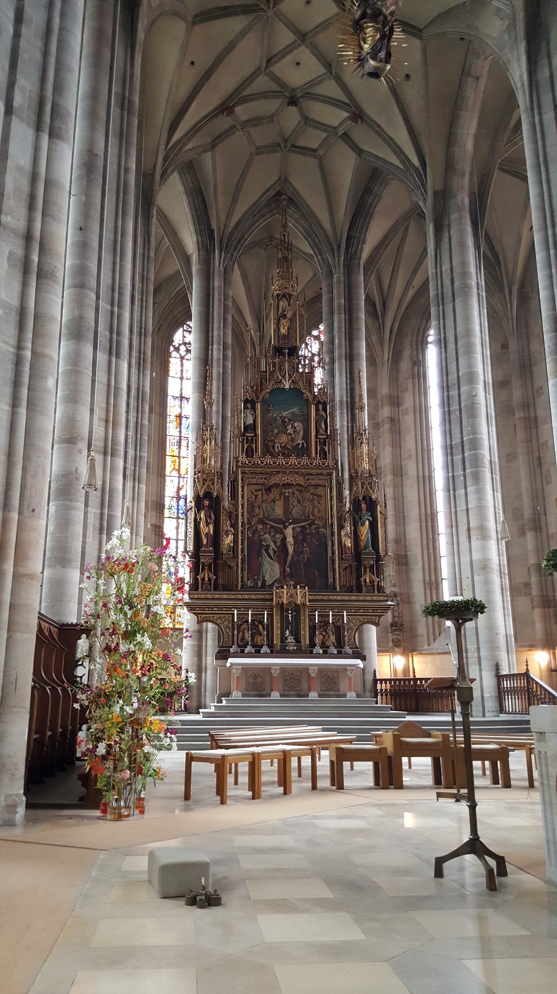 190622154_B_Altar