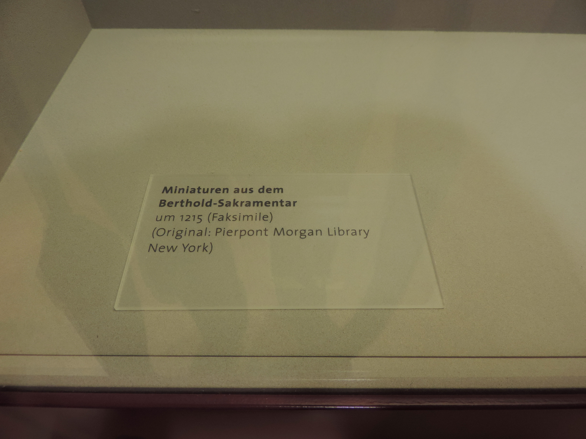 191110080_Besch_Berthold-Sakramentar-um-1215